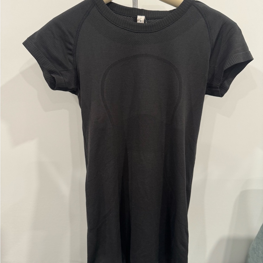 Lulu lemon Black Women's Top swiftly tech short sleeve